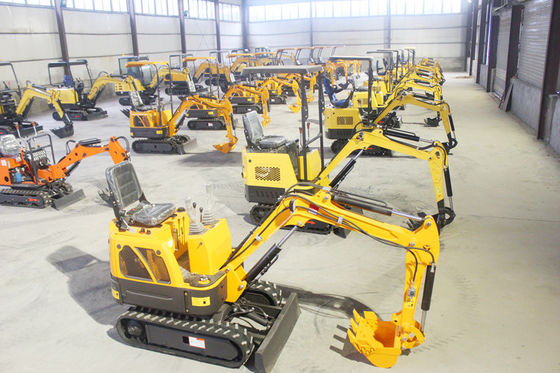 1100mm Chassis Width HUAQI Mini Excavator 1 Ton 2 Ton 3 Ton for Digging up to 2000mm