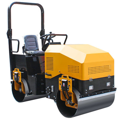 28.5 kw YL1100 2.5 Ton Construction Machinery Road Roller with Water Sprinkling Model