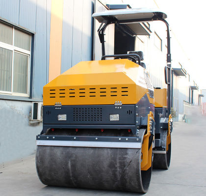 16L Fuel Tank Capacity HQ-YL1200 3 Ton Vibratory Roller Compactor with Kubota Engine