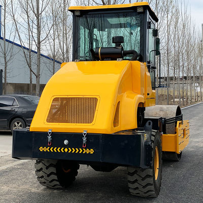 CHANGCHAI 6 Ton Self-Propelled Vibratory Road Roller with Continuously Variable Speed